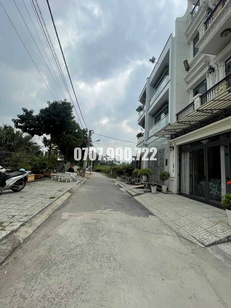 nhà đất nhà bè huỳnh tấn phát