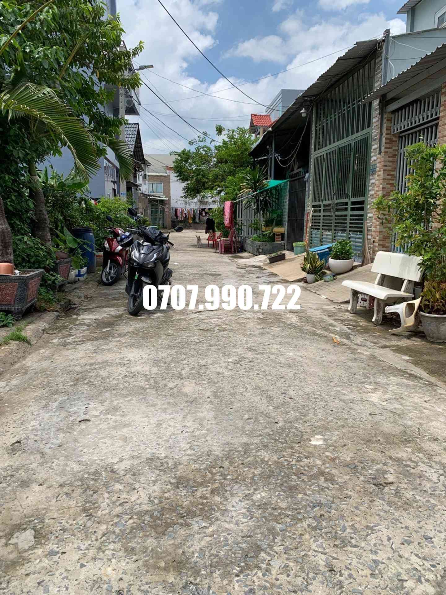 bán đất long hậu