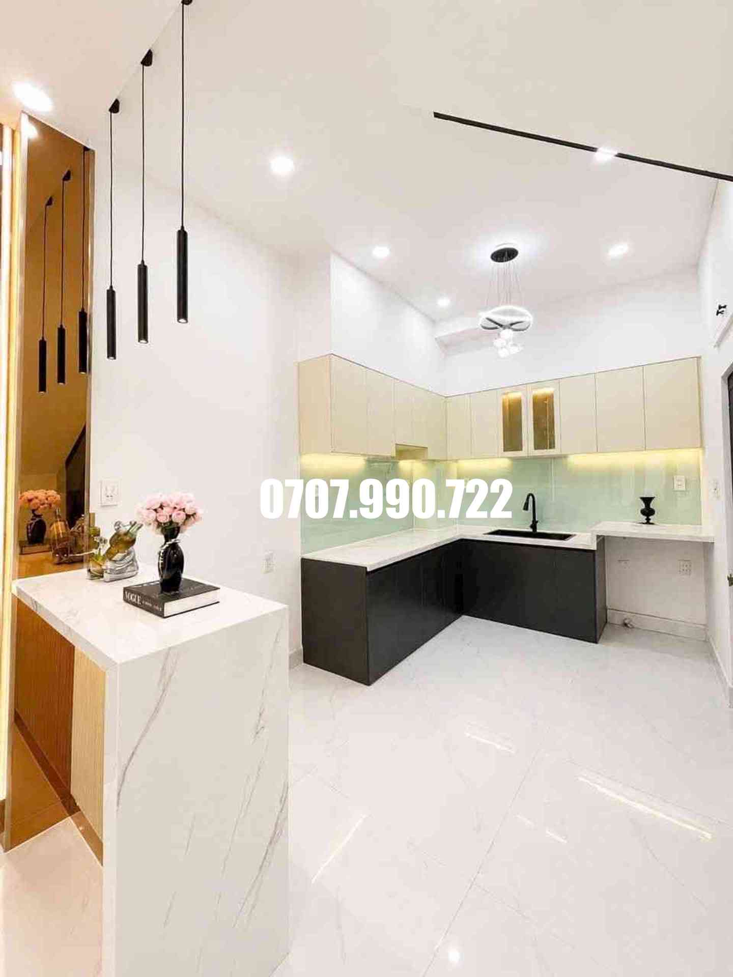 bán nhà hẻm 2174 huỳnh tấn phát